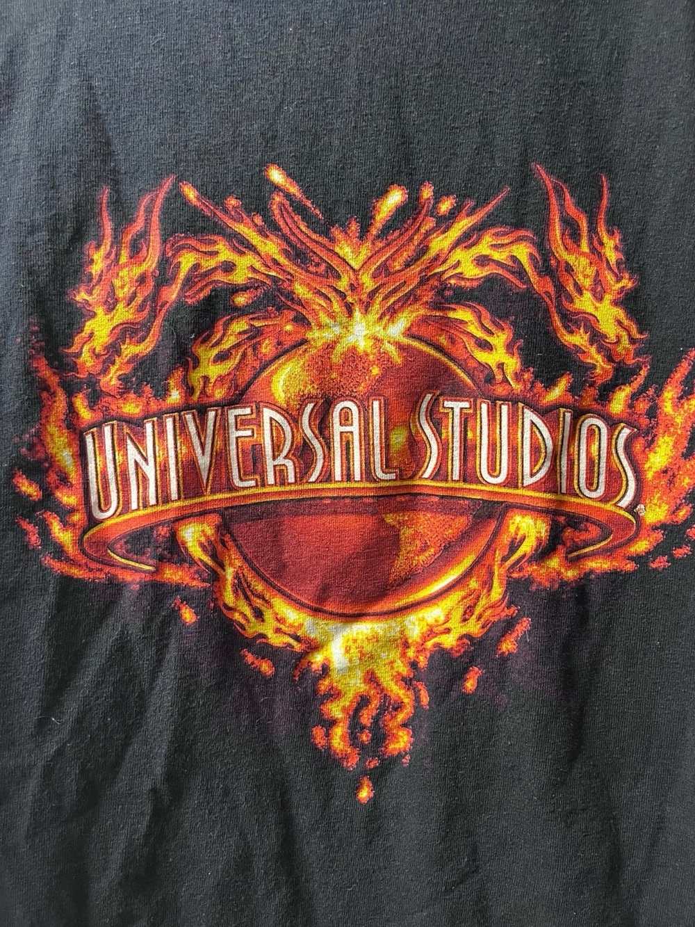 Vintage Universal Studios Men's Black Short-Sleeve Graphic Tee - Picture 3 of 4